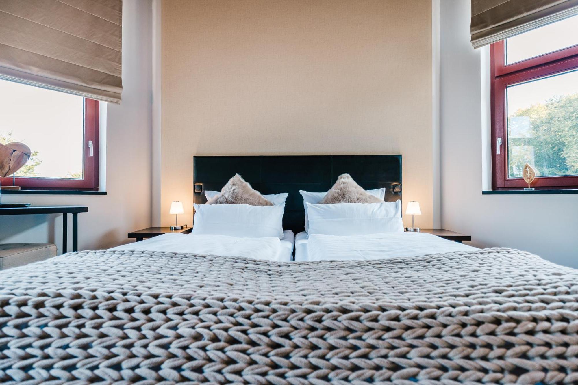 Romantik Hotel Schloss Ranzow Lohme Ngoại thất bức ảnh